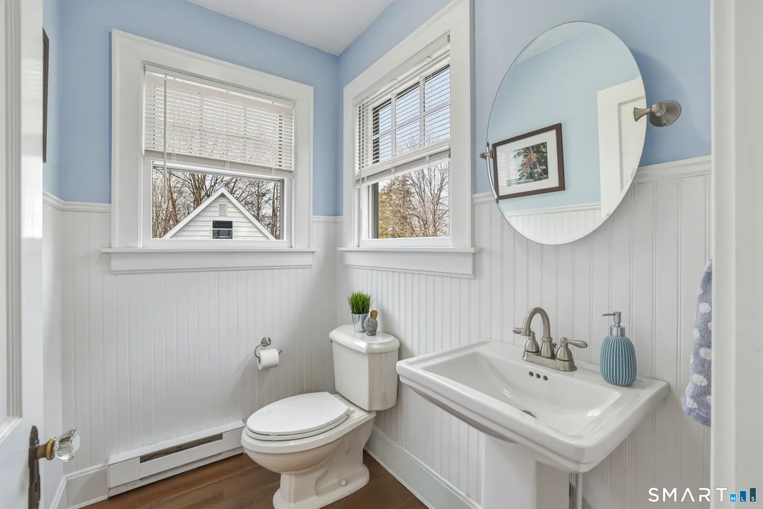 Photo of 365 Maple Avenue