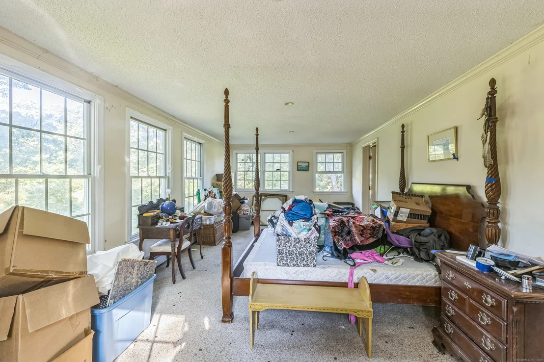 Photo of 40 Holcomb Street