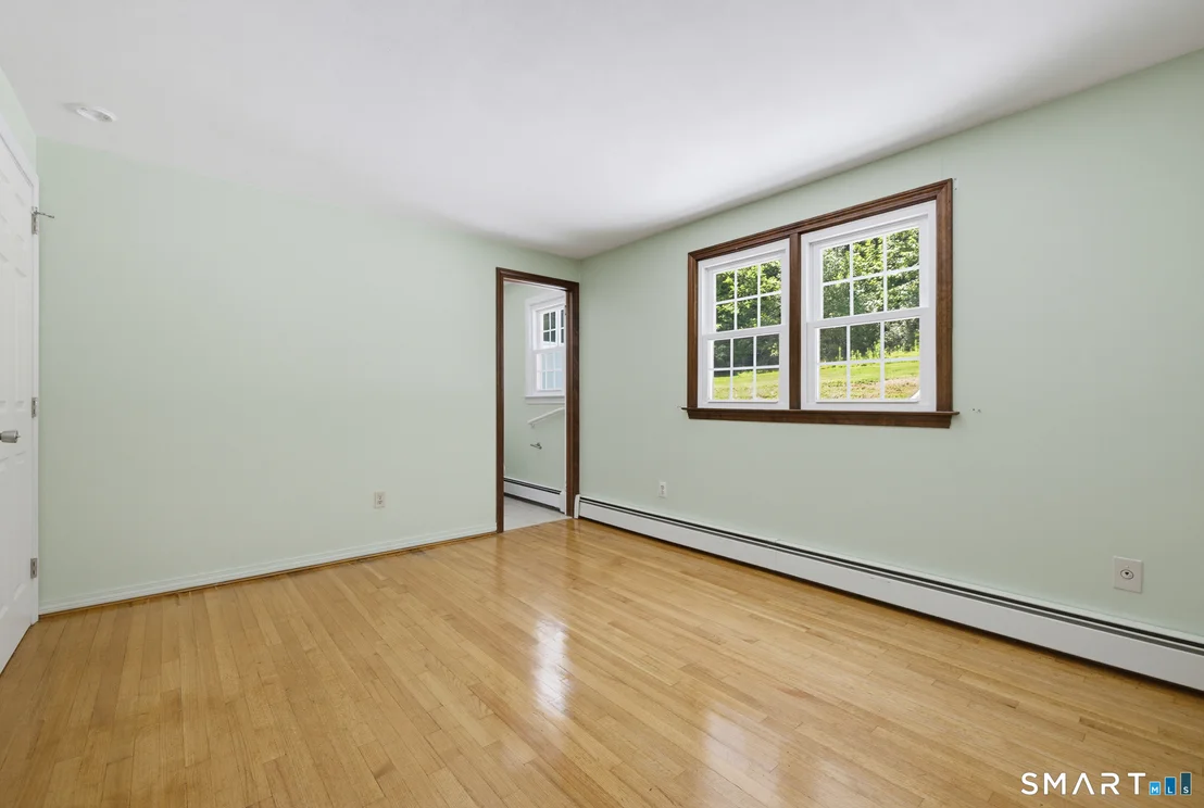 Photo of 17 Riverside Drive