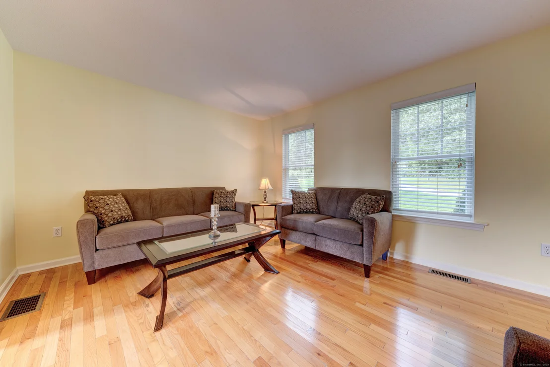 Photo of 142 Clearview Avenue
