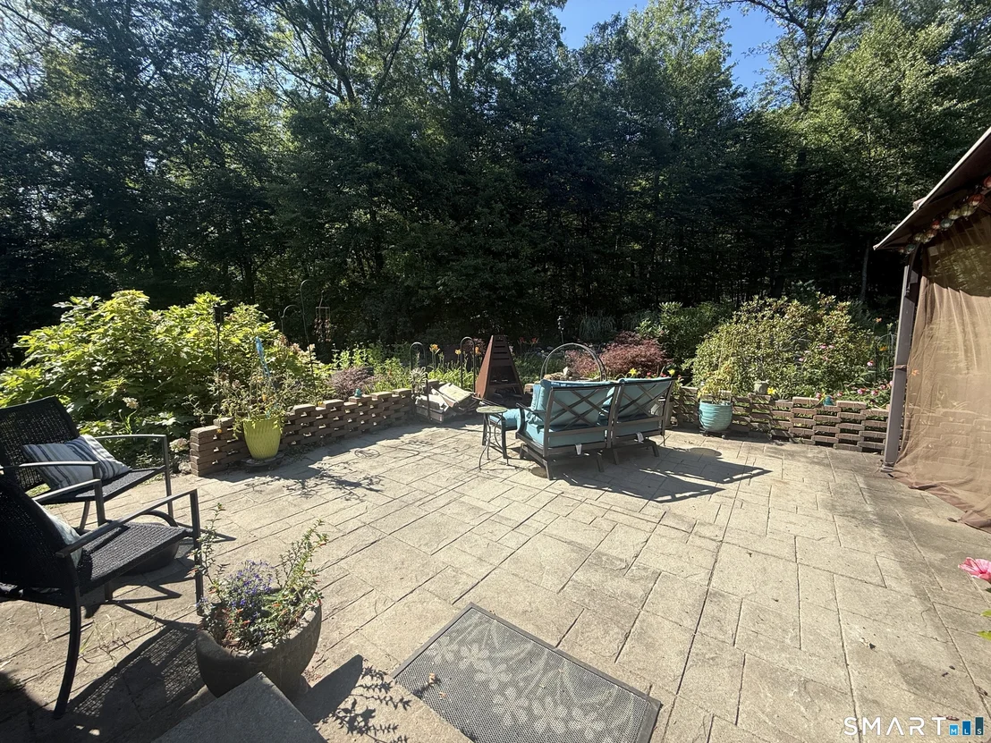 Photo of 455 Westminster Road