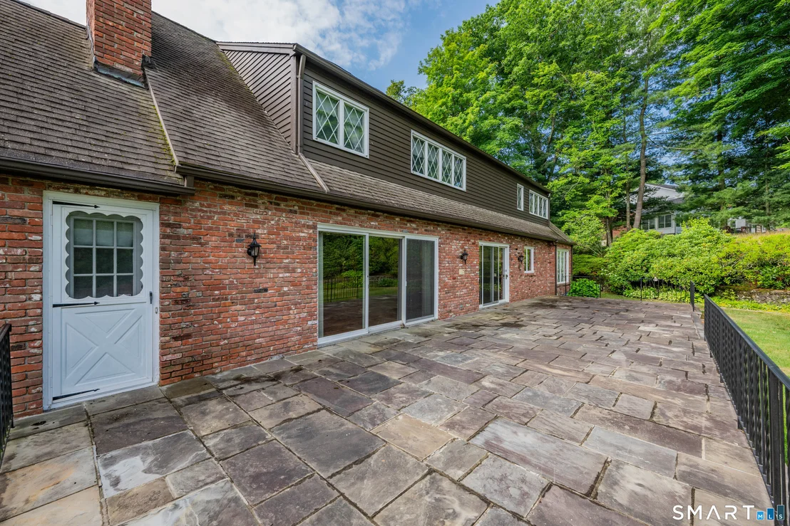 Photo of 232 Maybrook Road