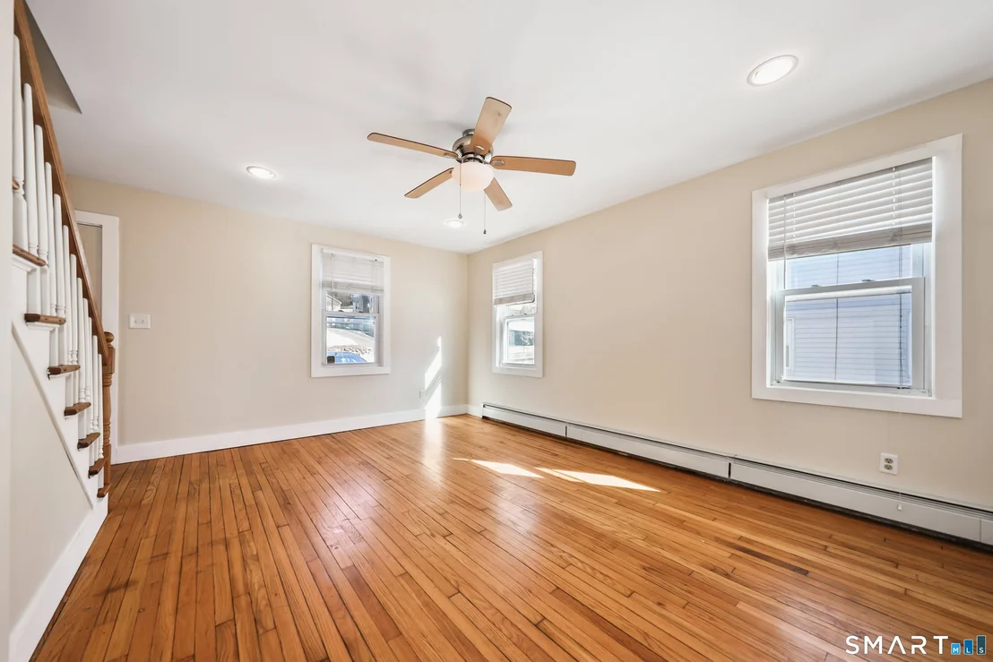 Photo of 116 Hillside Avenue