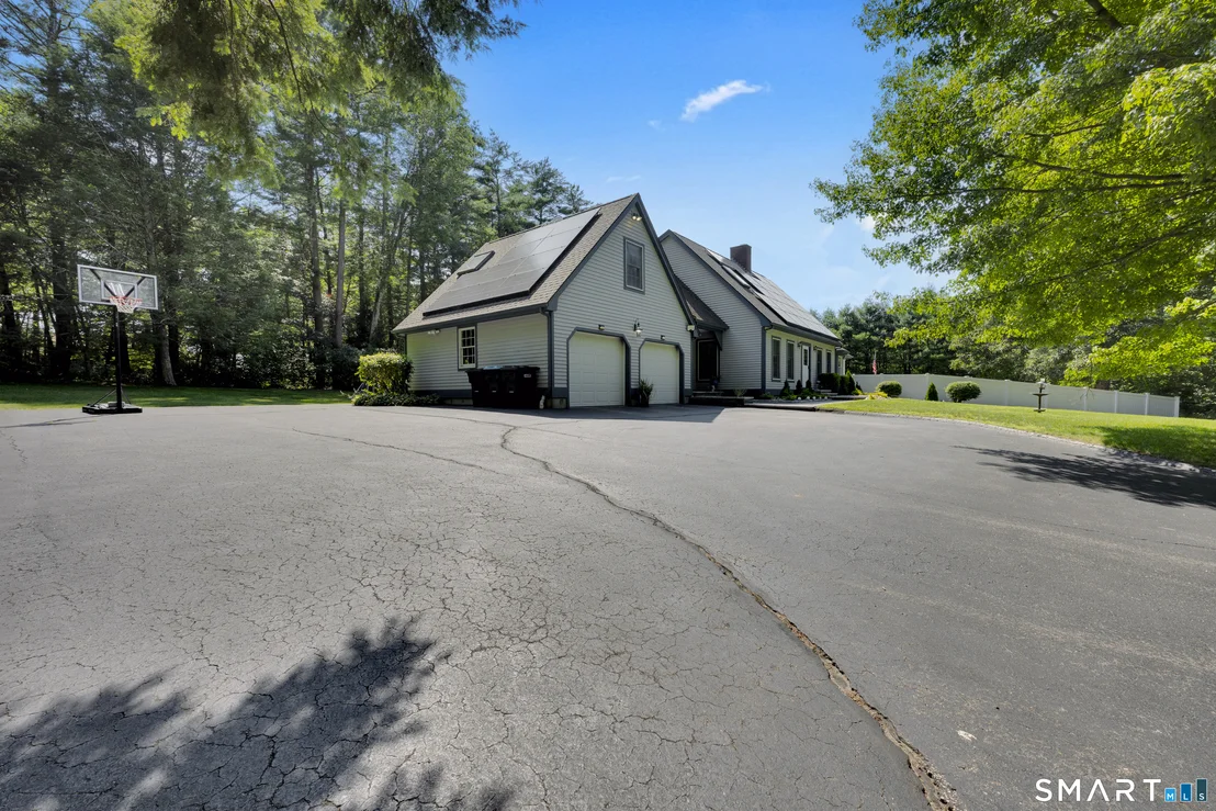 Photo of 71 Rhode Island Line Road