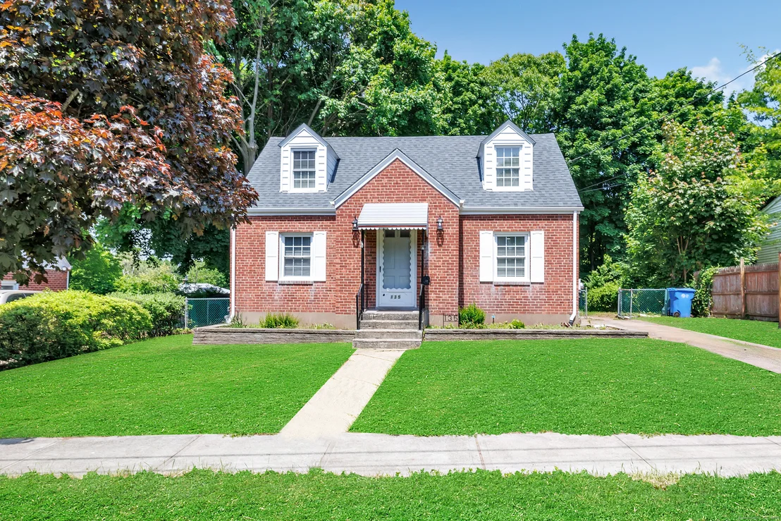 Photo of 135 Oberlin Road
