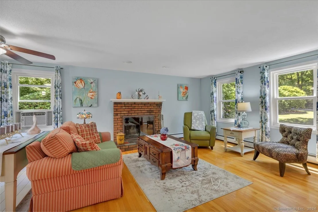 Photo of 155 Dunn Road