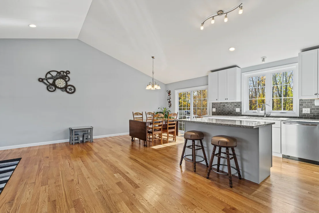 Photo of 4 Daisy Hill Drive