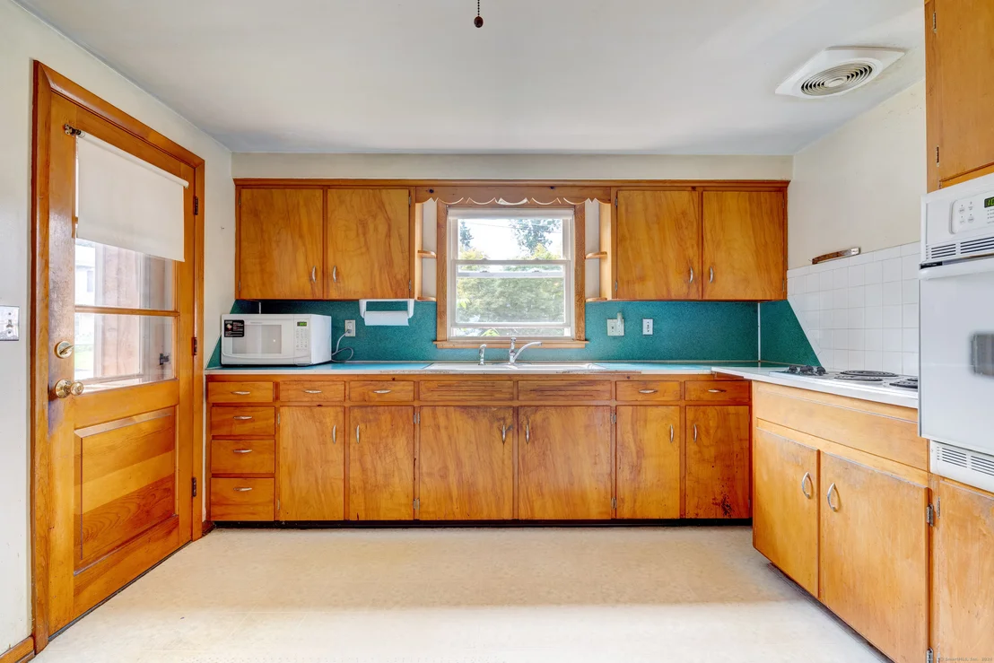 Photo of 255 Eno Avenue