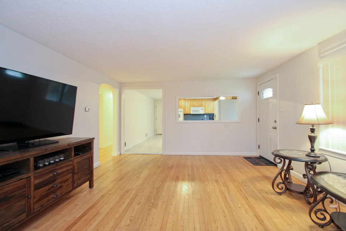 Photo of 135 East Road
