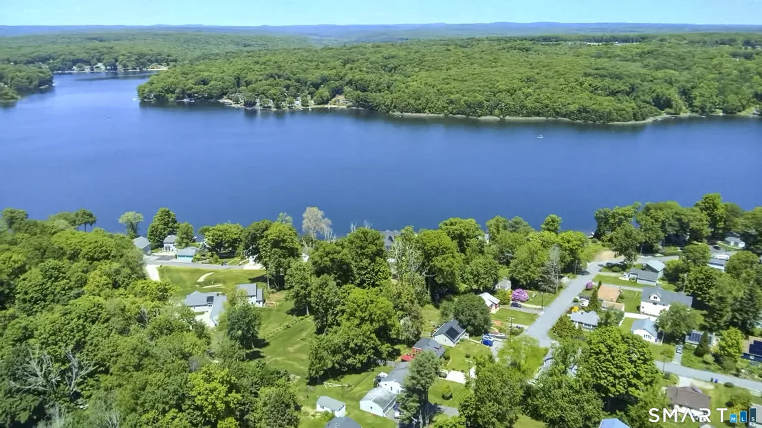 Photo of 5 Avery Shores