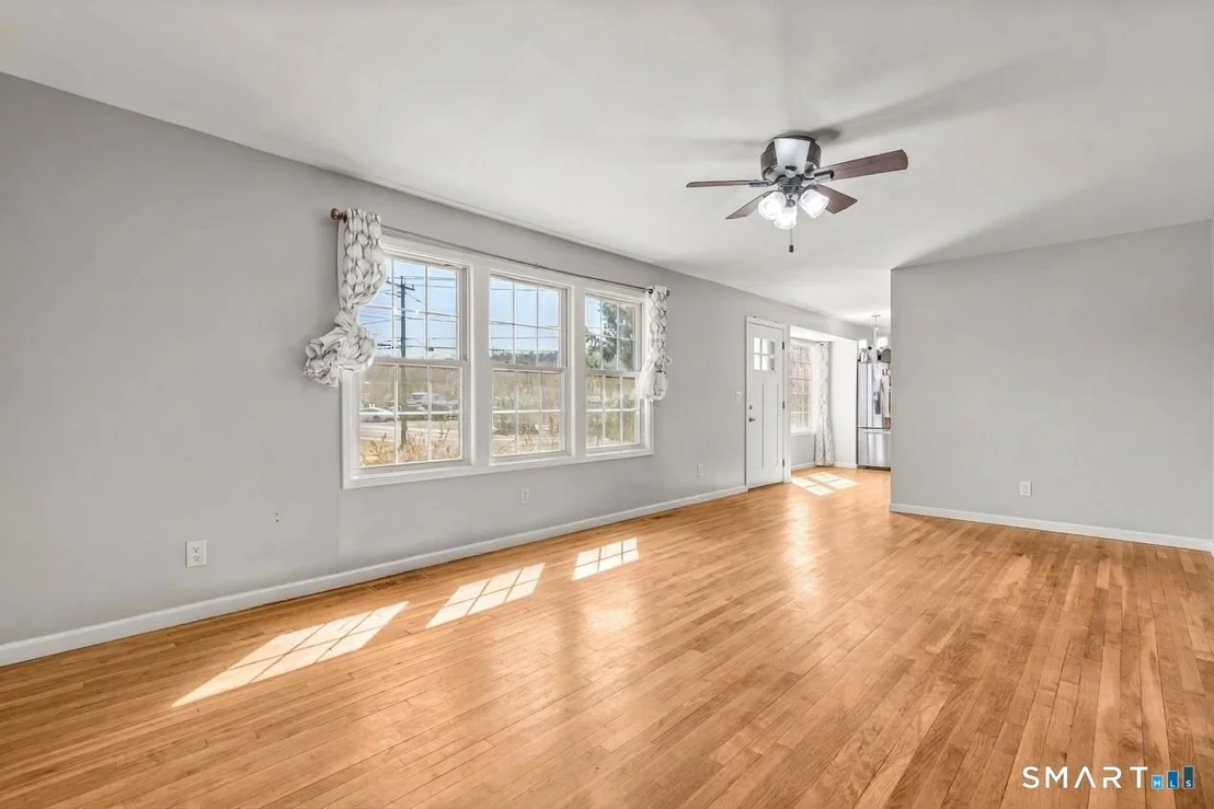 Photo of 10 Karen Boulevard