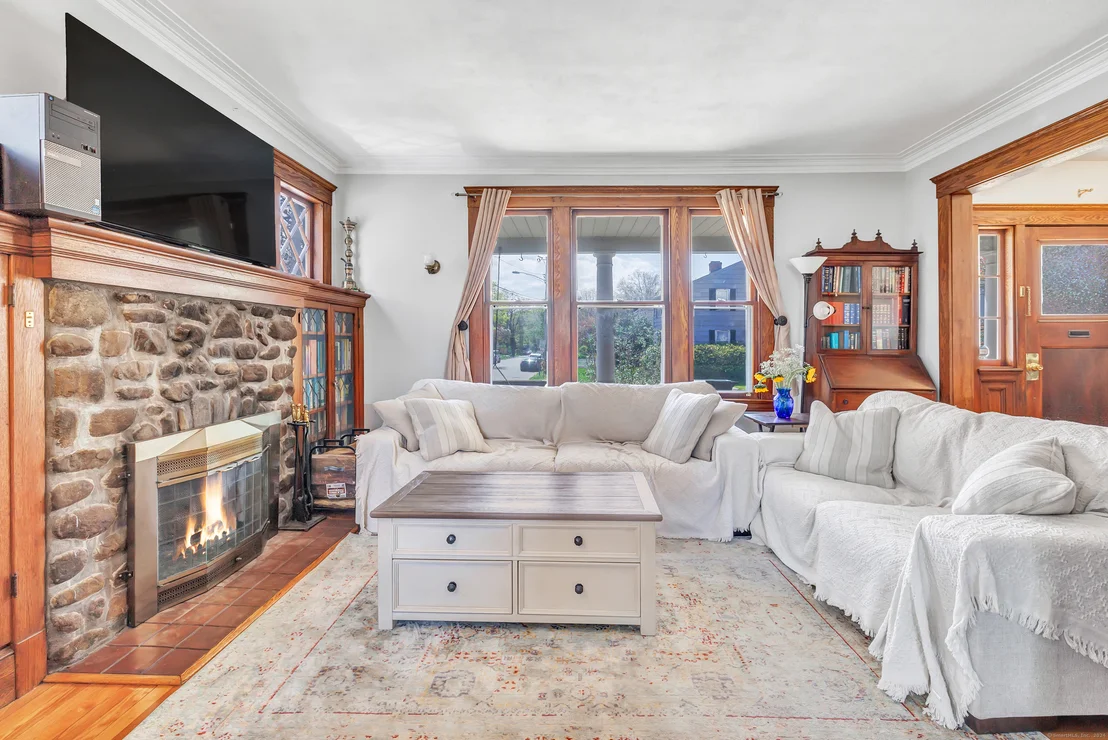 Photo of 81 Putnam Avenue