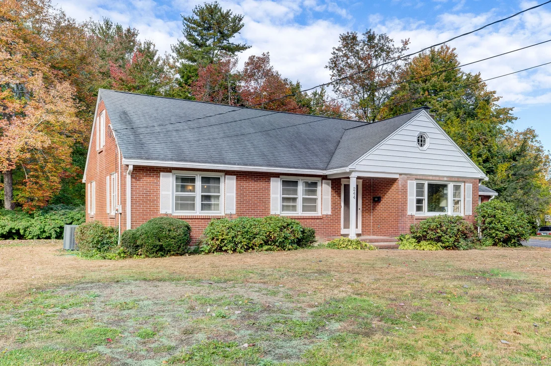 Photo of 244 Pineridge Road