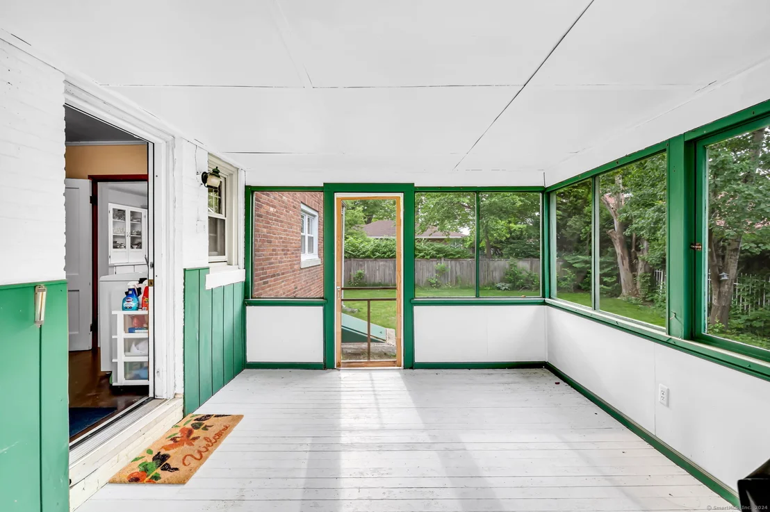 Photo of 1 Spier Avenue