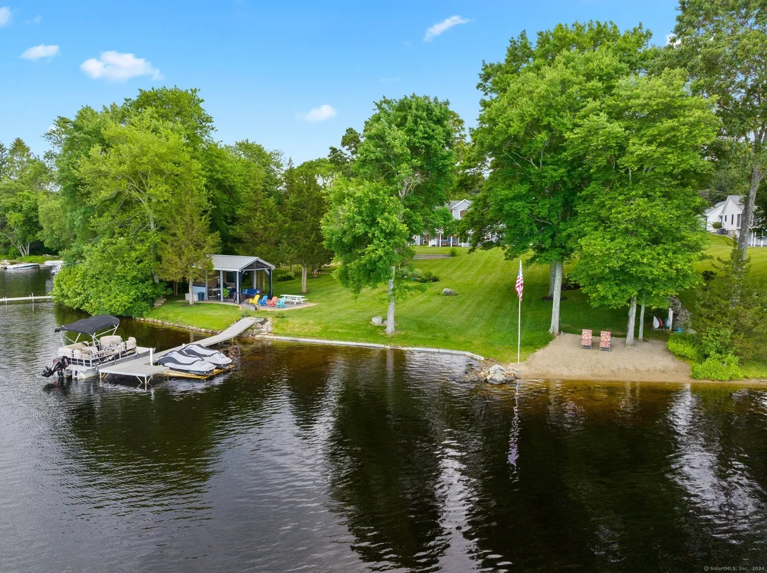Photo of 500 Quaddick Road