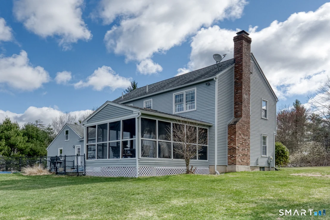 Photo of 1833 Mountain Road
