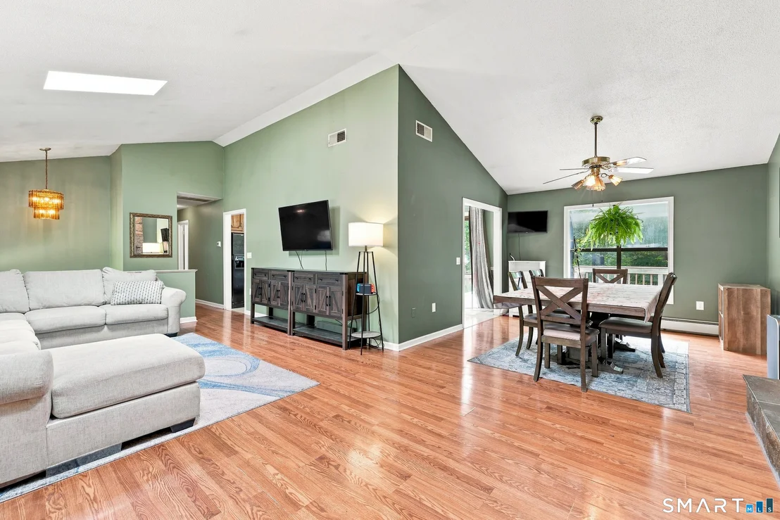 Photo of 23 Knollwood Trail