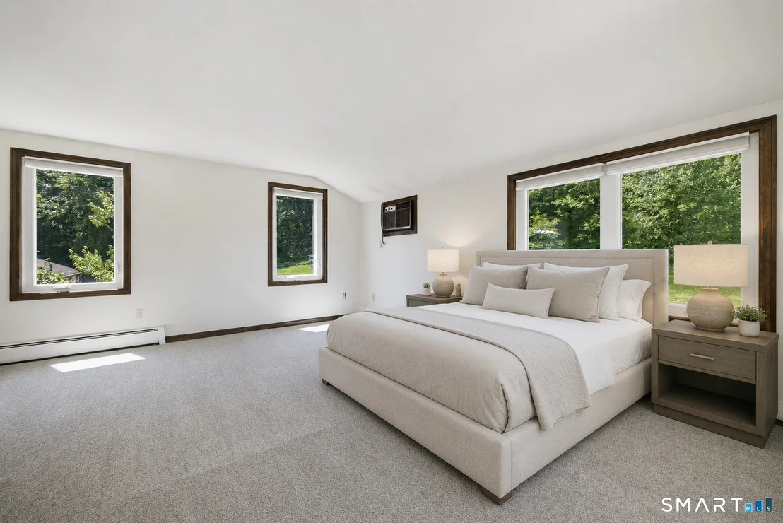 Photo of 17 Riverside Drive