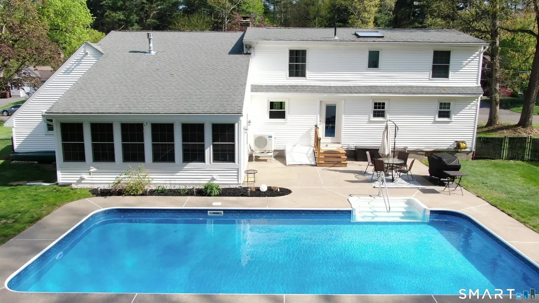 Photo of 11 Hemlock Drive