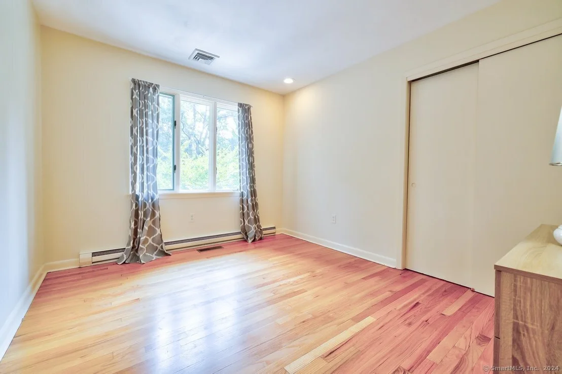 Photo of 28 Spring Valley Road