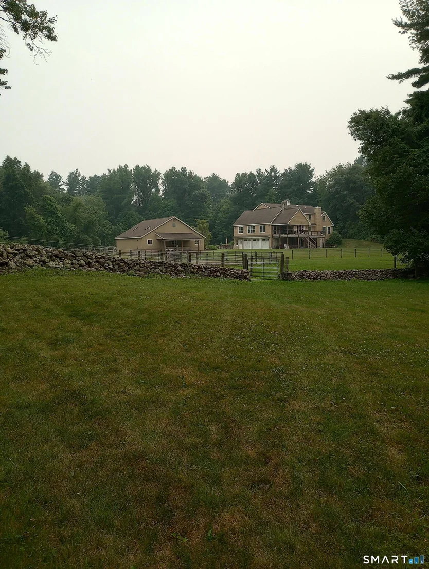 Photo of 250 Maple Road