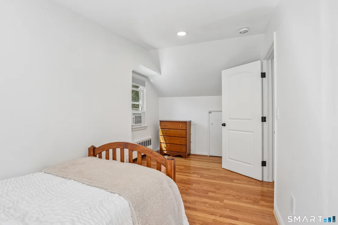 Photo of 145 West Avenue
