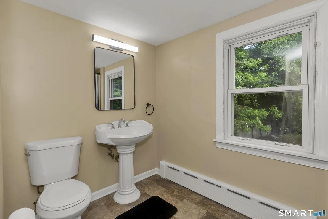 Photo of 39 Highland Avenue