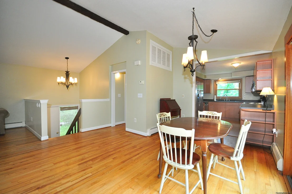 Photo of 35 Ravine Road
