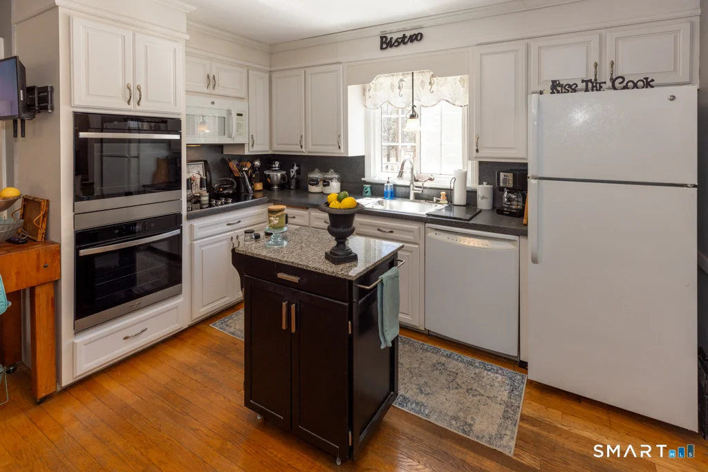 Photo of 1 Oakridge Drive