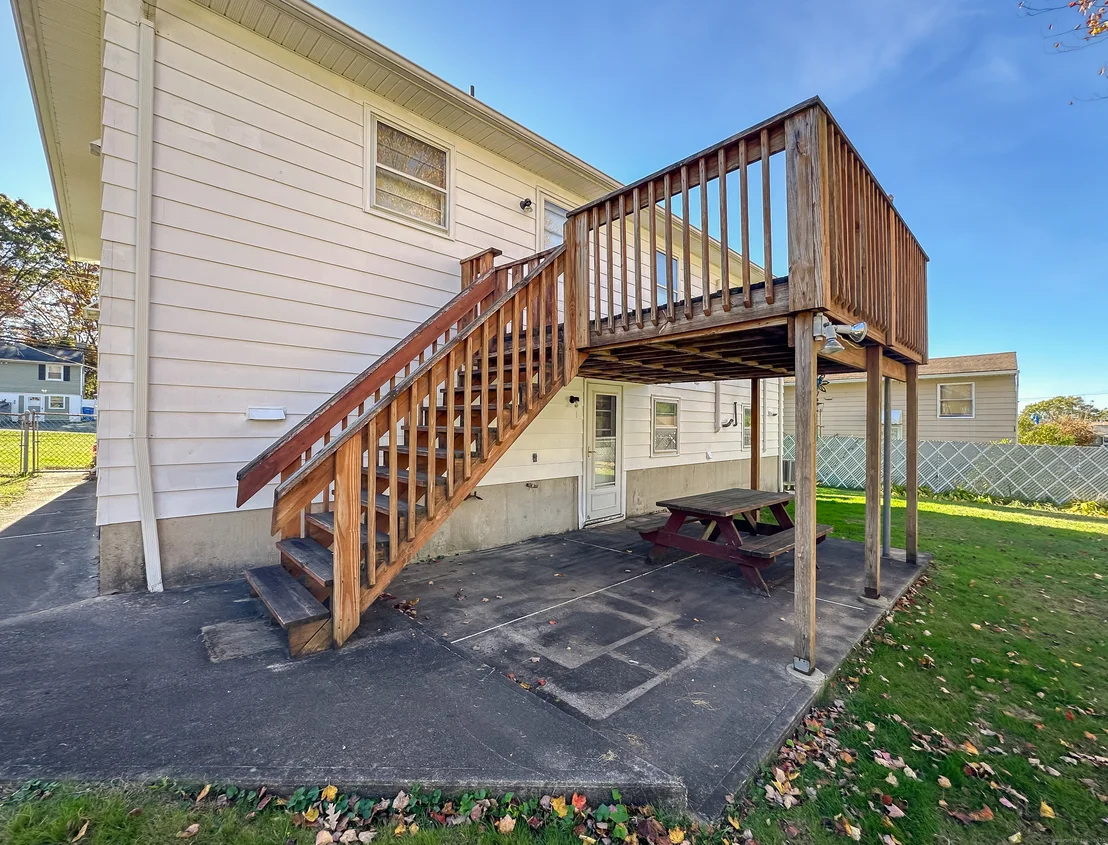 Photo of 379 Scott Road