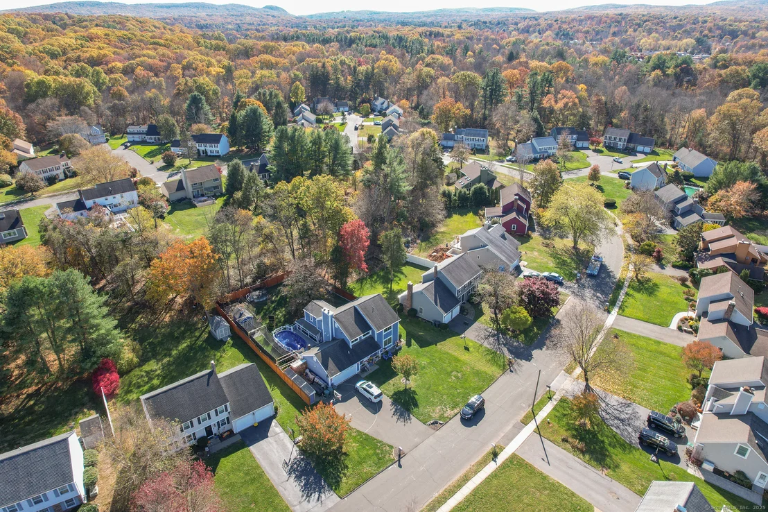 Photo of 28 Newbridge Circle