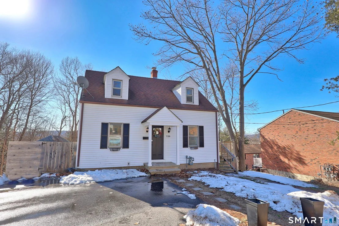 Photo of 116 Hillside Avenue