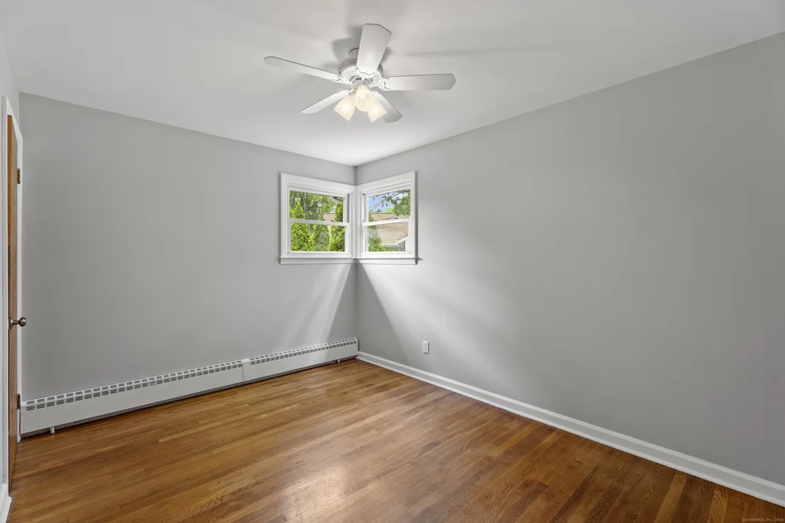 Photo of 252 Lakeview Drive
