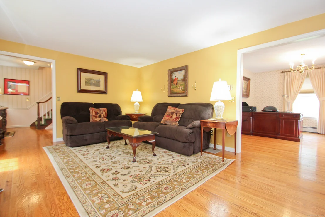 Photo of 1183 Newgate Road