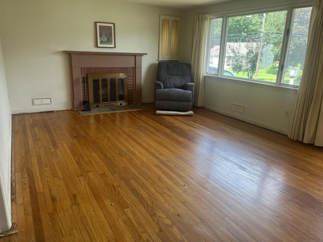 Photo of 8 Laurel Glen Road