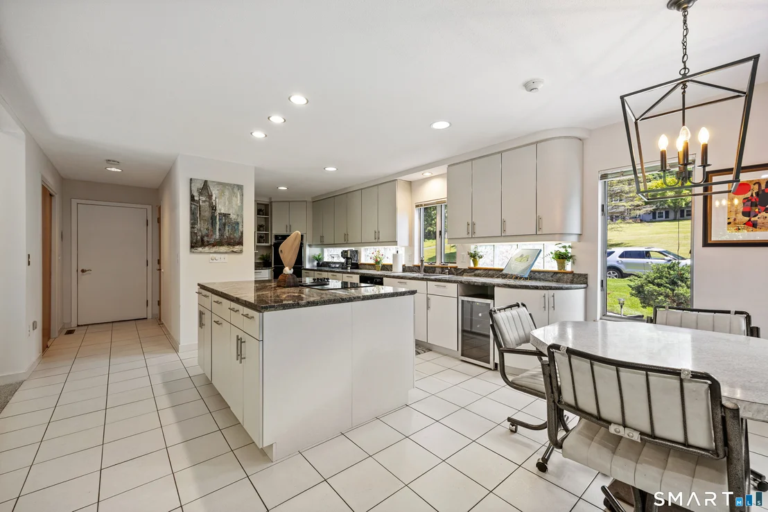 Photo of 25 Surrey Drive