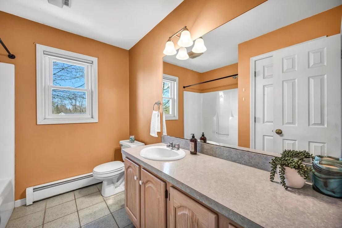 Photo of 333 Upper Valley Road