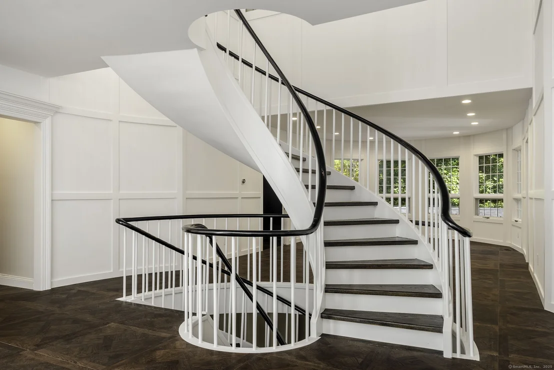 Photo of 177 Long Close Road