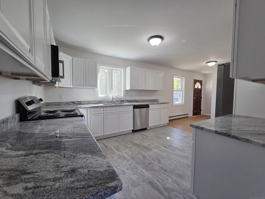 Photo of 395 Bailey Hill Road