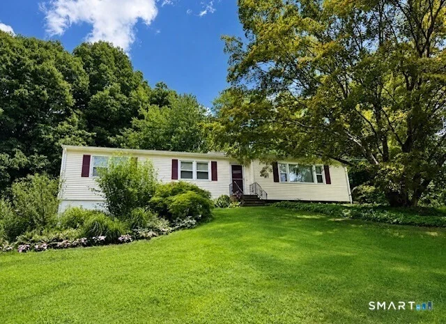 Photo of 44 Williamsburg Drive