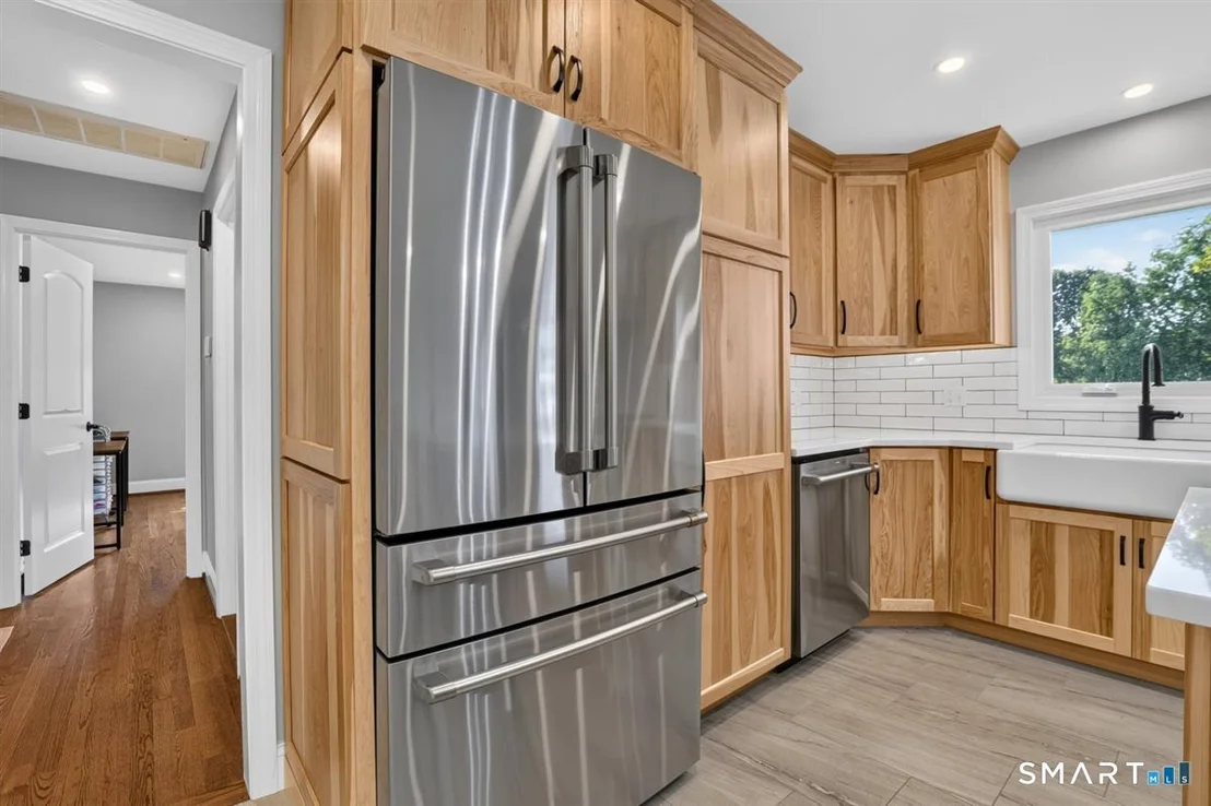 Photo of 366 Hackmatack Street