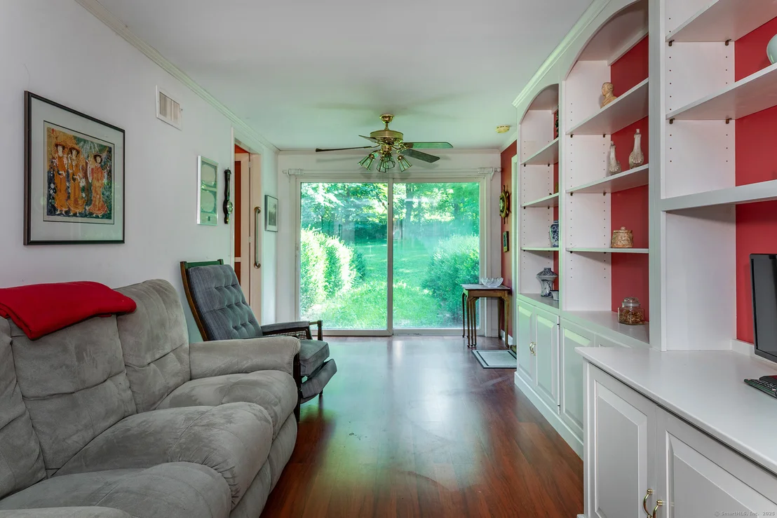 Photo of 242 Tophet Road