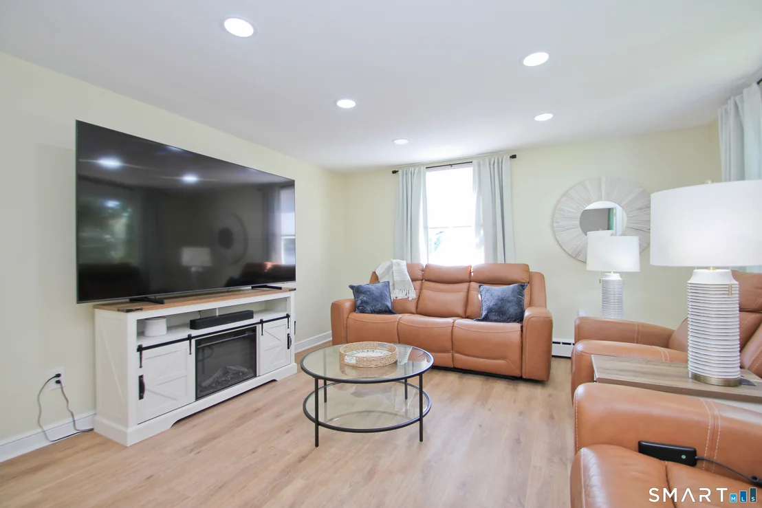Photo of 11 Esther Avenue