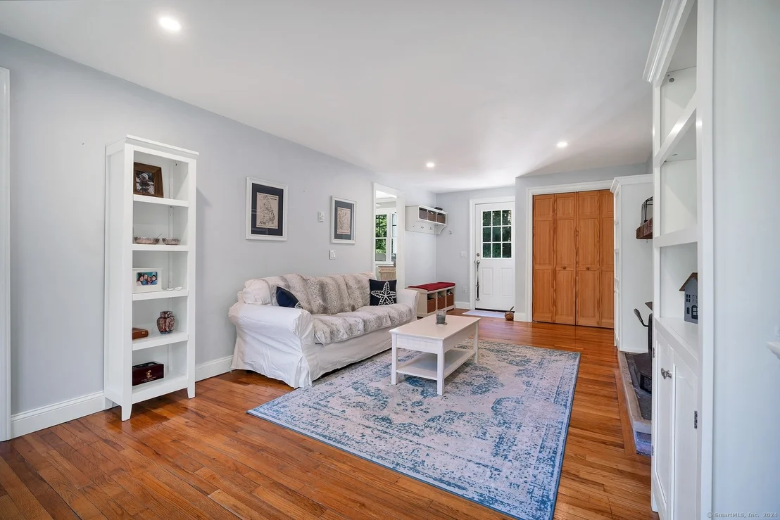 Photo of 24 Champlain Drive