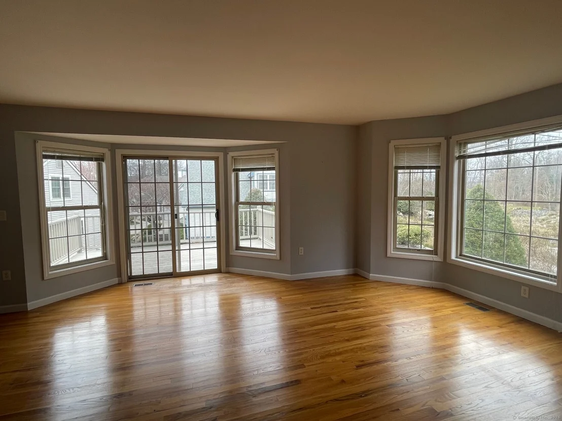 Photo of Unit 4 at 4 Chestnut Drive