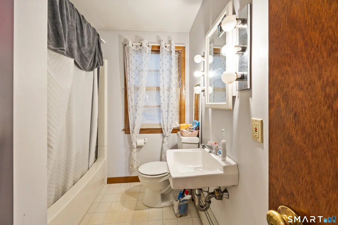 Photo of 125 Stevens Lane