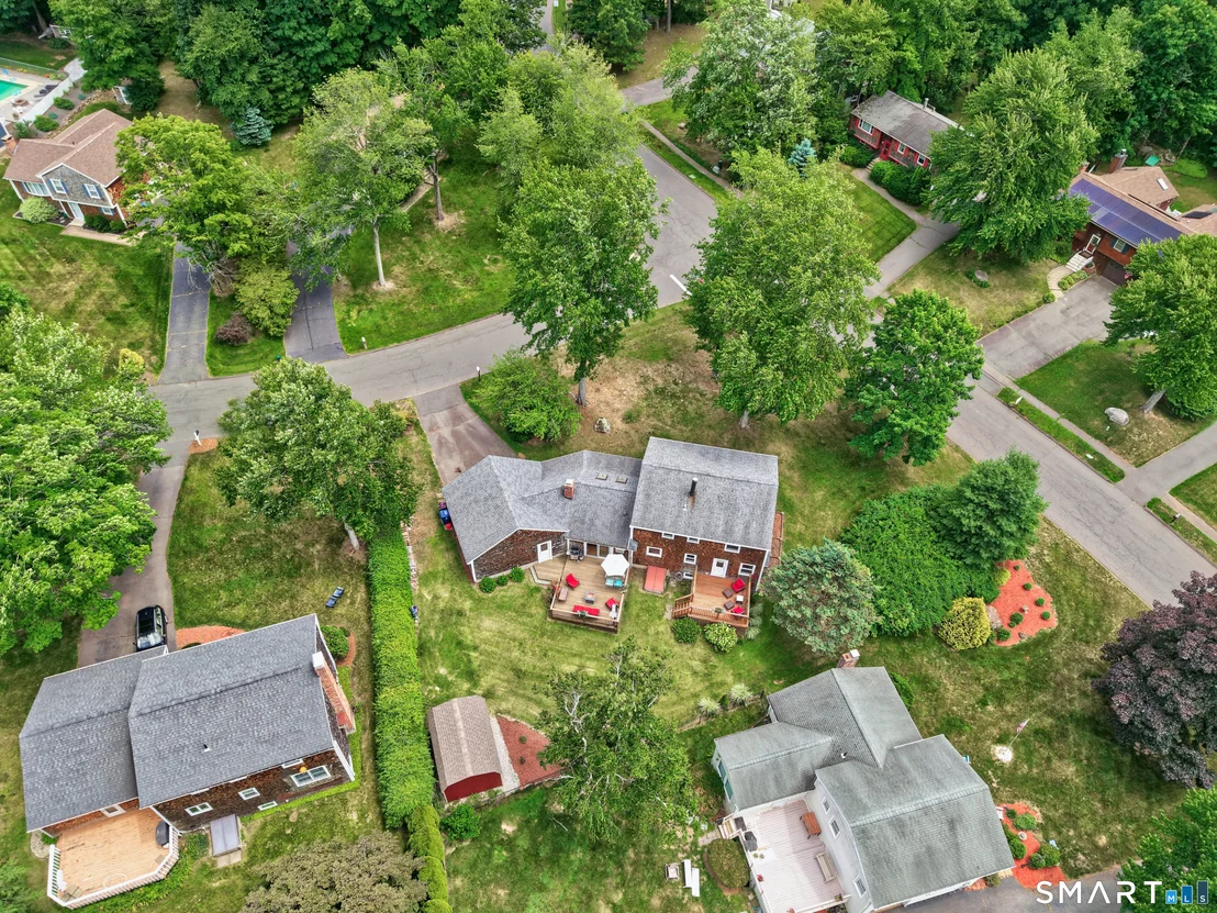 Photo of 2 Meadowside Drive