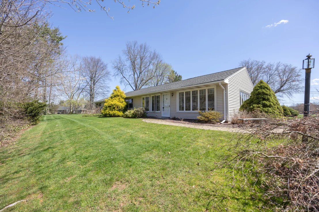 Photo of 466 Juniper Lane