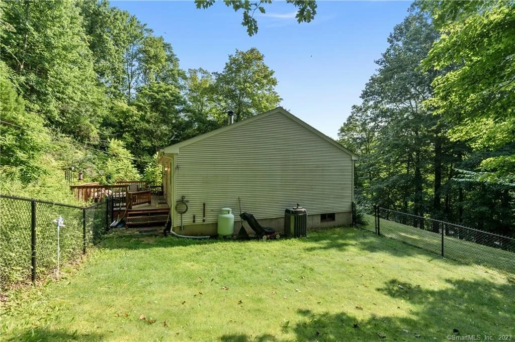 Photo of 1159 New Haven Road