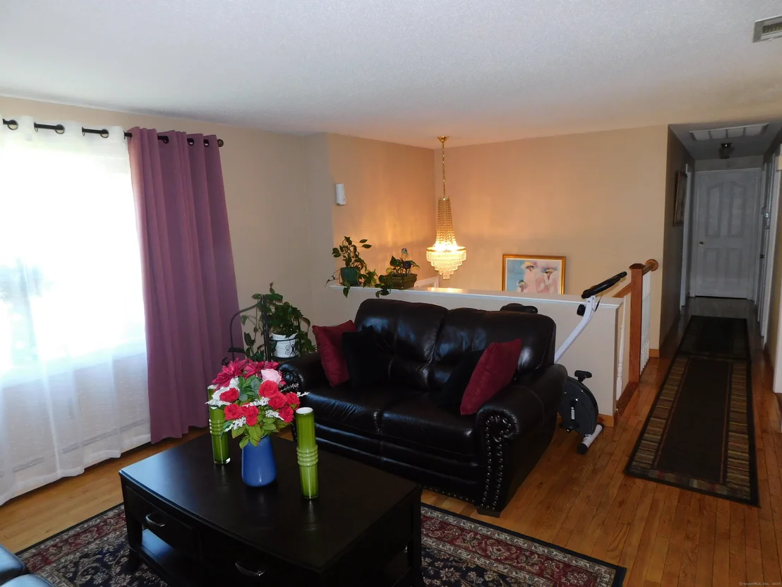 Photo of 212 Willowcrest Drive